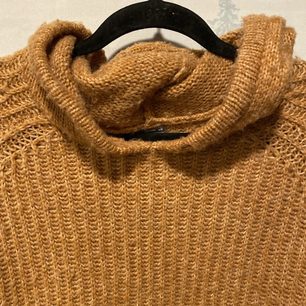 Aerie Chunky Hooded Knit‎ Hooded Sweater Women's Size Medium